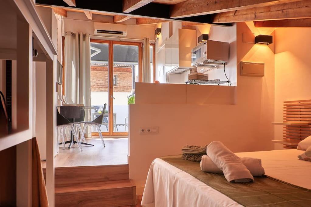 Sunny Cozy Penthouse With A Terrace At Plaza Del Carmen Apartment Valencia Luaran gambar