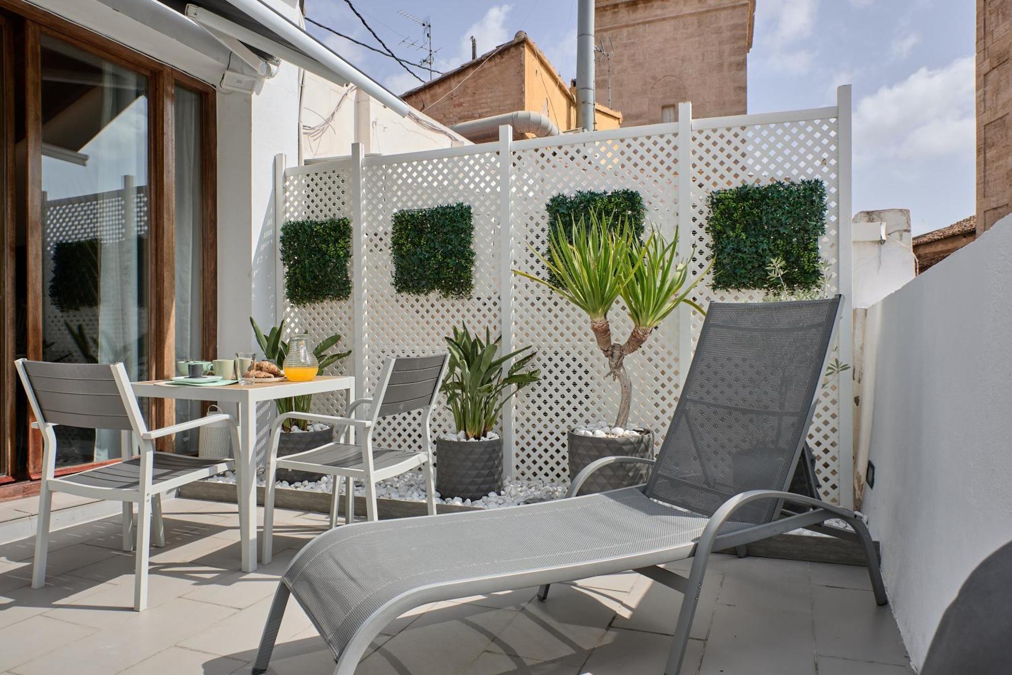 Sunny Cozy Penthouse With A Terrace At Plaza Del Carmen Apartment Valencia Luaran gambar