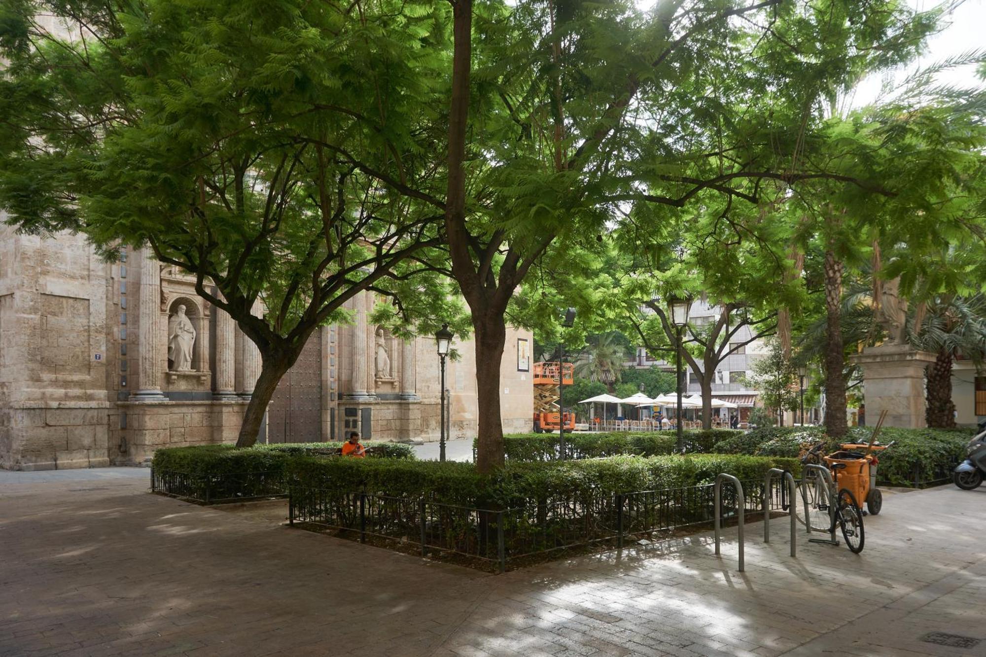 Sunny Cozy Penthouse With A Terrace At Plaza Del Carmen Apartment Valencia Luaran gambar