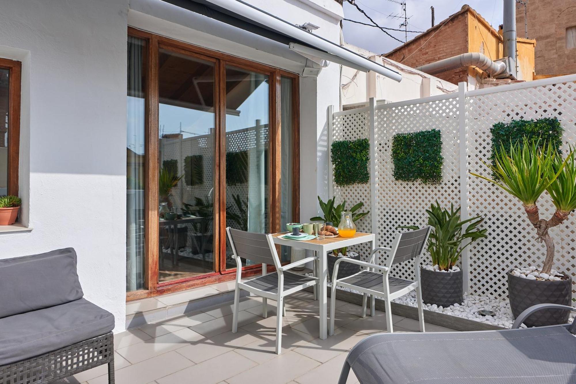 Sunny Cozy Penthouse With A Terrace At Plaza Del Carmen Apartment Valencia Luaran gambar